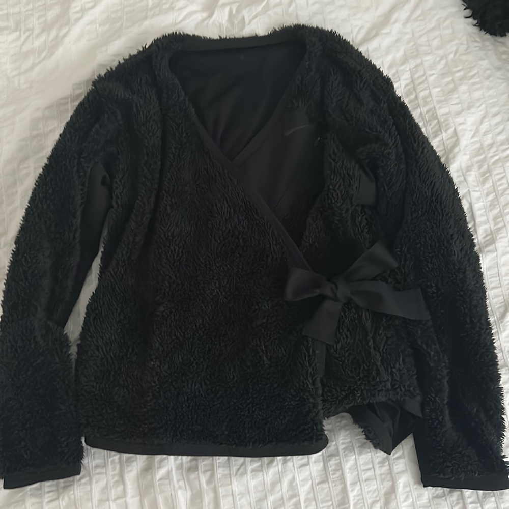 NIKE TIE SHERPA SWEATER XS